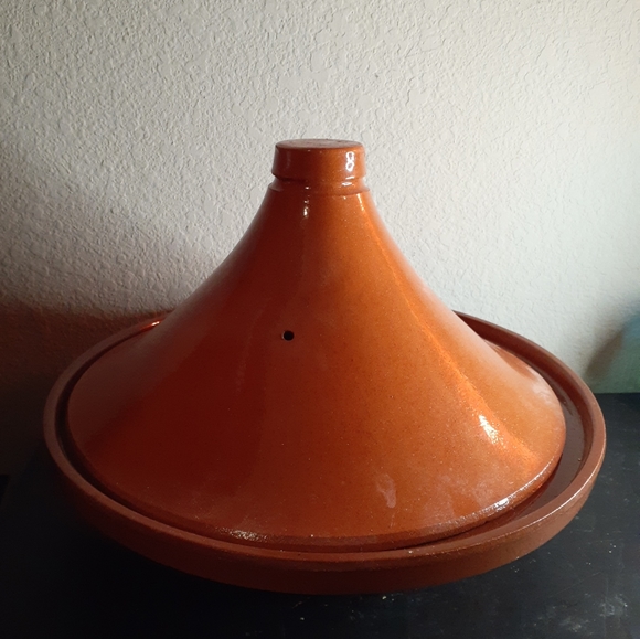 GORGEOUS NEW Sur La Table 13" Terra Glaze Tajine Made in Portugal. - Picture 2 of 6
